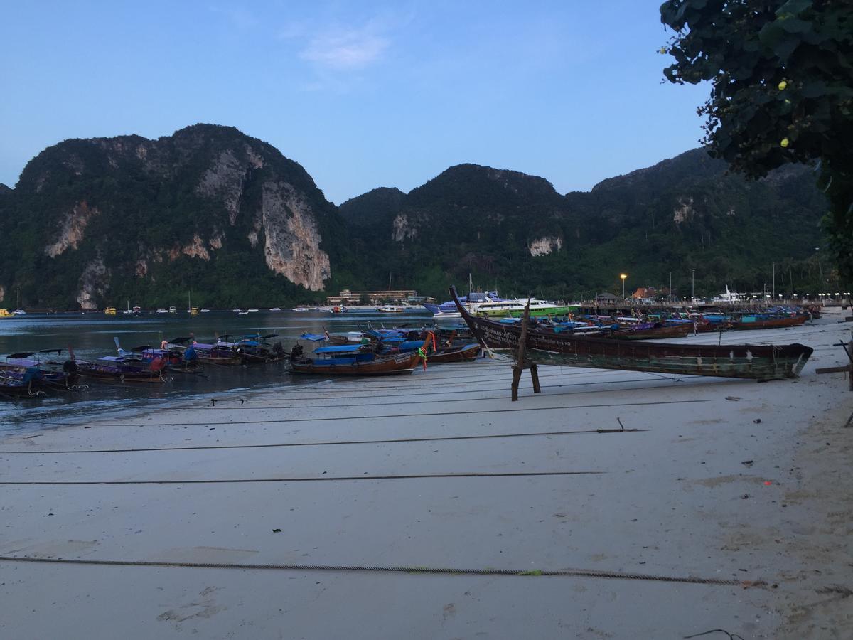 Chaokoh Phi Phi Hostel Esterno foto