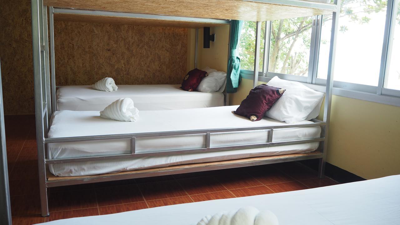 Chaokoh Phi Phi Hostel Esterno foto