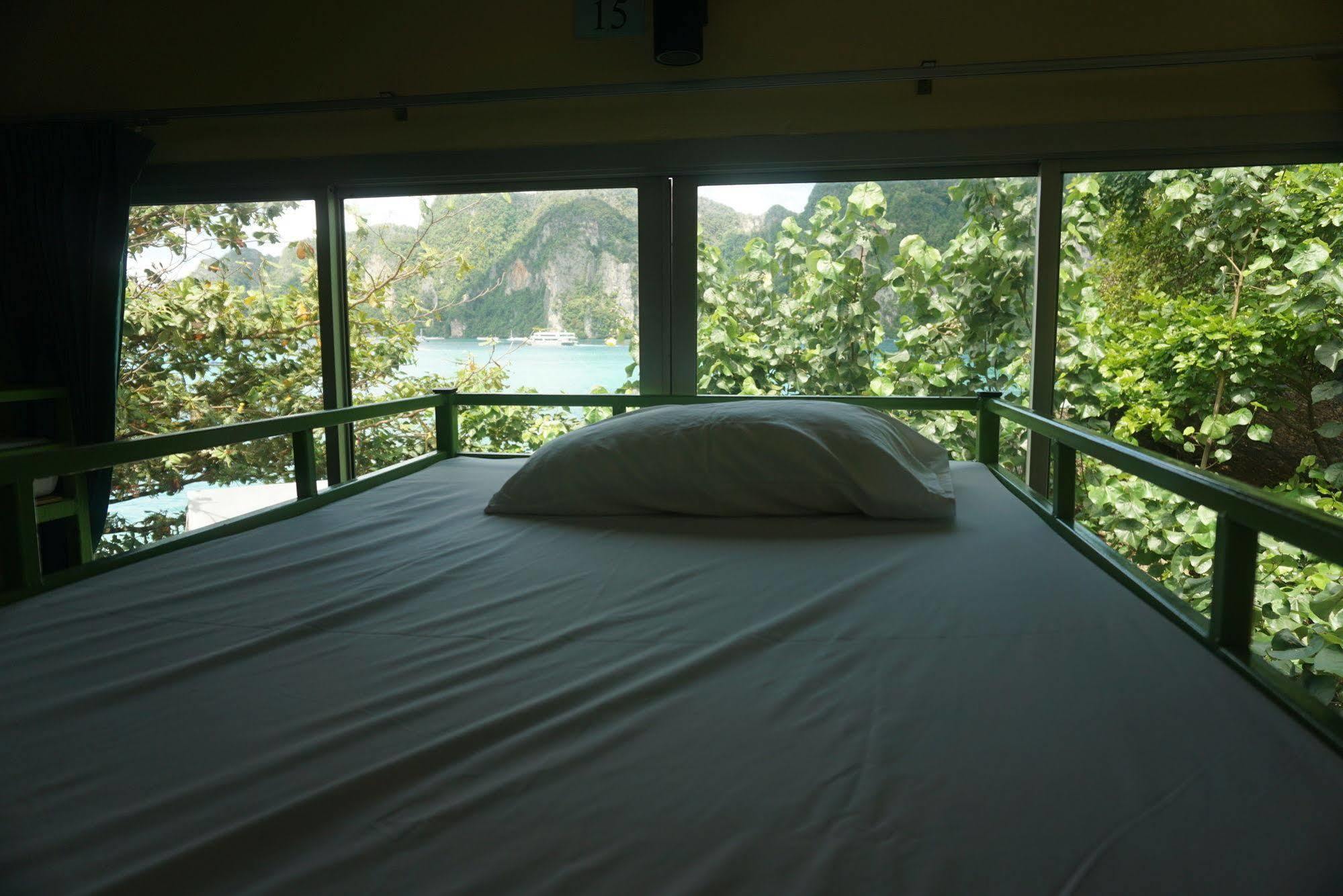 Chaokoh Phi Phi Hostel Esterno foto