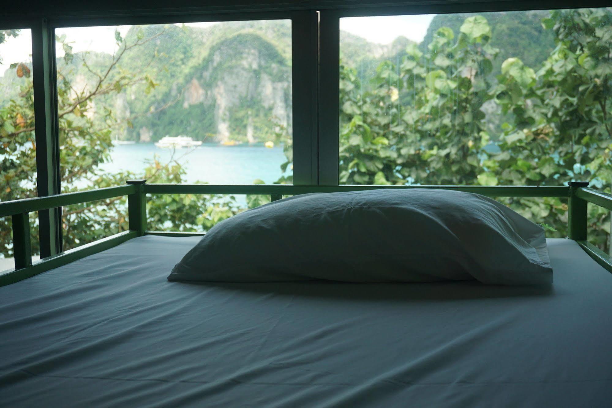 Chaokoh Phi Phi Hostel Esterno foto
